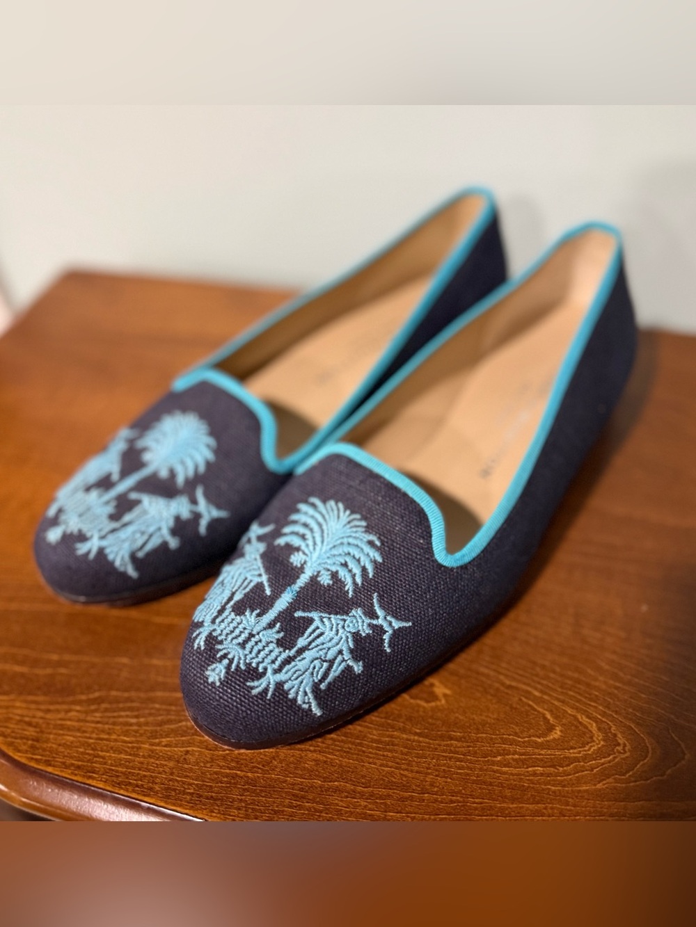 Stubbs & Wootton Women's Navy Blue Embroidered Flats With Turquoise Trim Sz 8.5